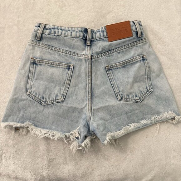 Princess Polly Cutoff Denim Shorts Womens Size 6 Light Wash 90s Style Jorts - Picture 2 of 9